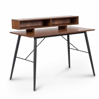 Bureau industriel avec étagères en bois et métal